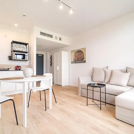 Bierutowska 57b By Homeprime * Wrocław